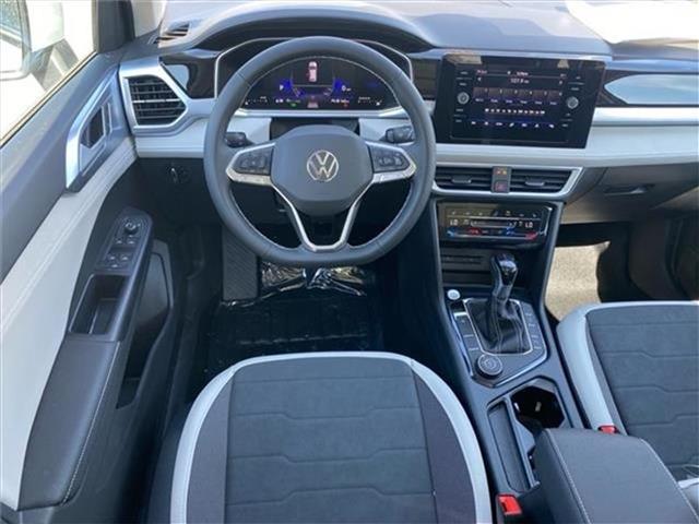 new 2025 Volkswagen Taos car