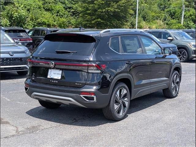 new 2025 Volkswagen Taos car