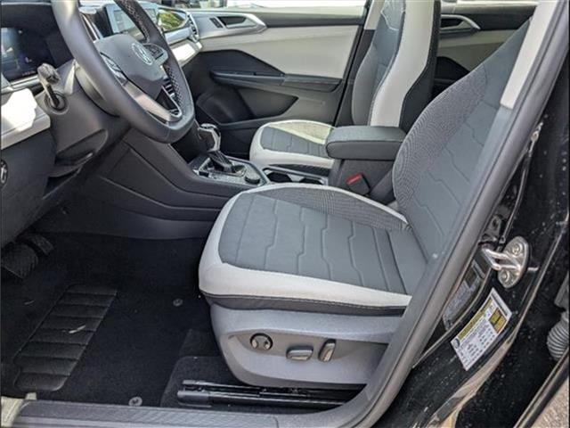 new 2025 Volkswagen Taos car