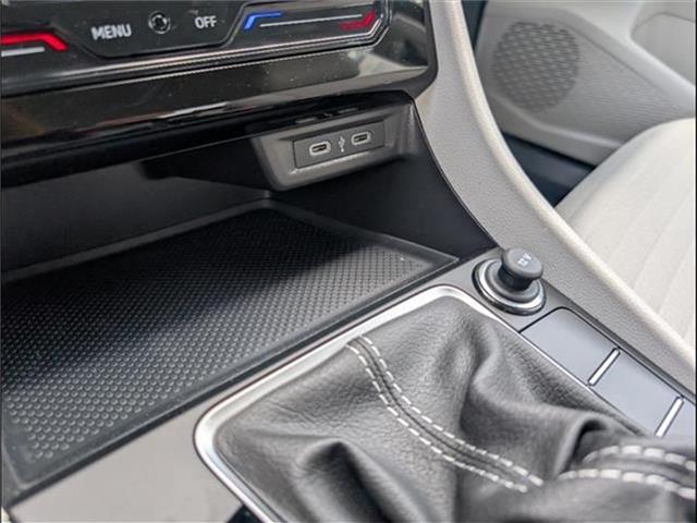 new 2025 Volkswagen Jetta car