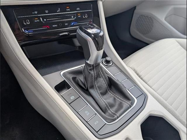 new 2025 Volkswagen Jetta car