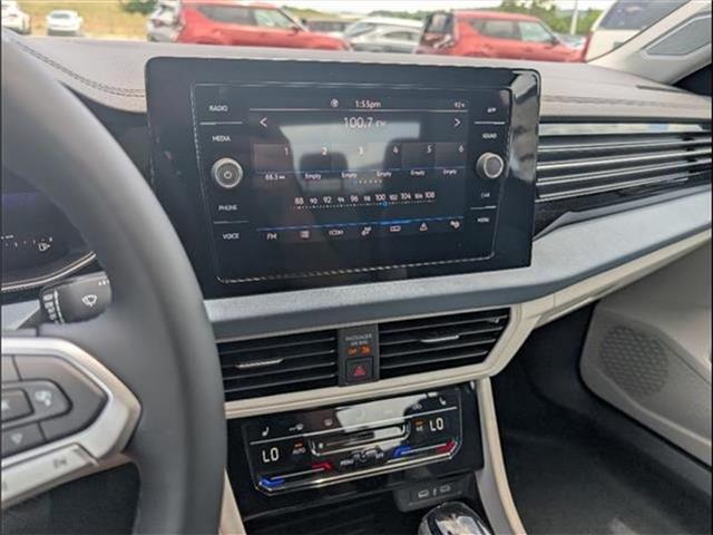 new 2025 Volkswagen Jetta car
