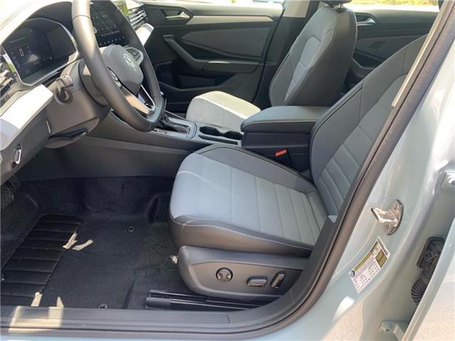 new 2025 Volkswagen Jetta car
