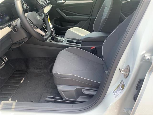 new 2025 Volkswagen Jetta car
