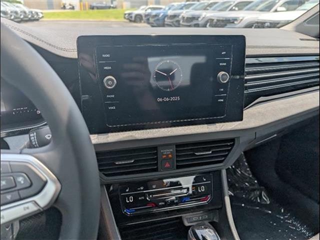 new 2025 Volkswagen Jetta car