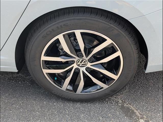 new 2025 Volkswagen Jetta car