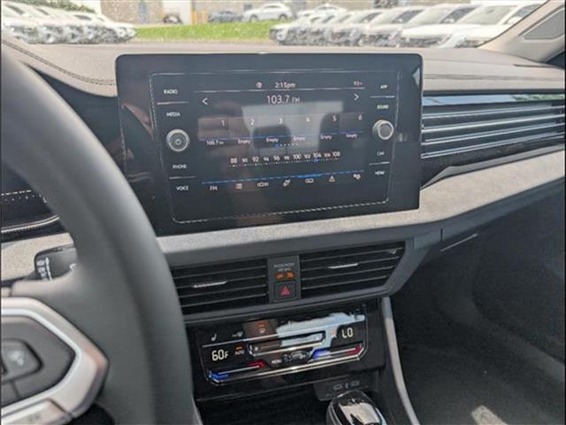 new 2025 Volkswagen Jetta car