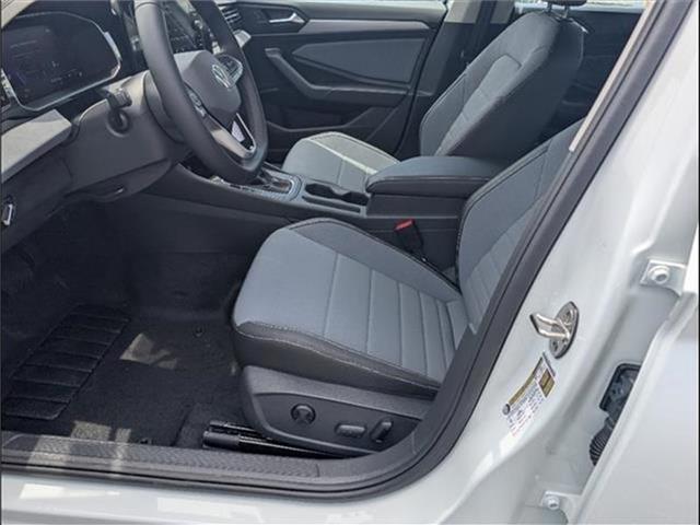 new 2025 Volkswagen Jetta car