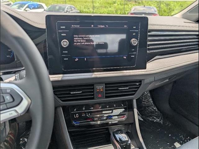 new 2025 Volkswagen Jetta car