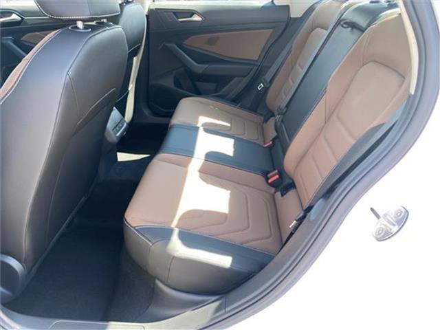 new 2025 Volkswagen Jetta car