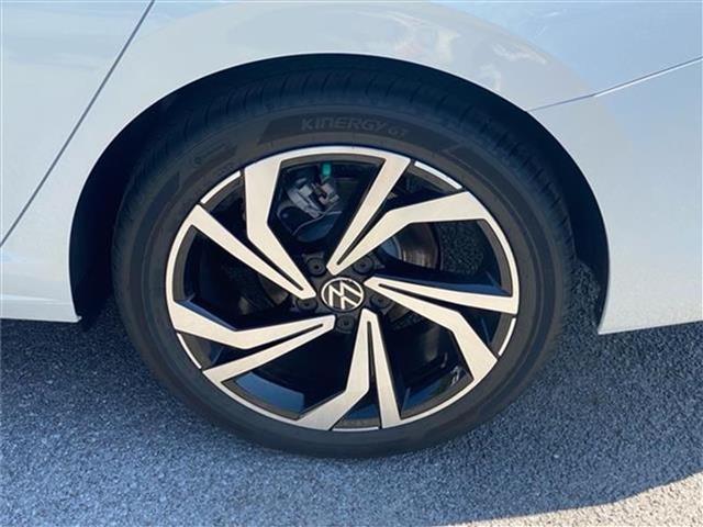 new 2025 Volkswagen Jetta car