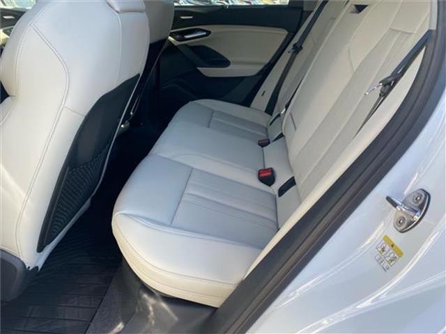 new 2025 Audi Q6 e-tron car