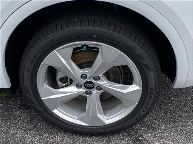 new 2025 Audi Q5 car