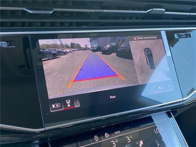 new 2025 Audi Q8 car