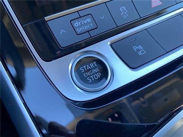 new 2025 Audi Q8 car