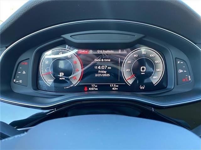 new 2025 Audi Q8 car