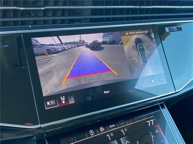 new 2025 Audi Q8 car