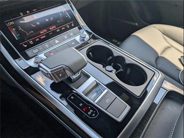 new 2025 Audi Q8 car