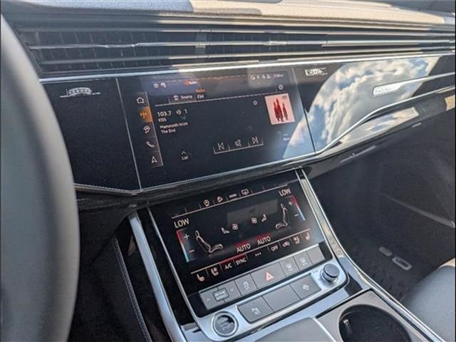 new 2025 Audi Q8 car