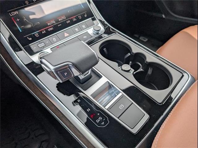 new 2025 Audi Q7 car