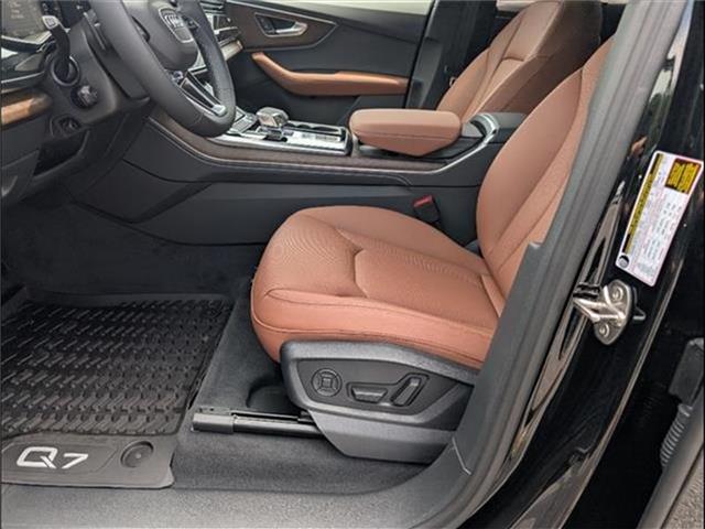 new 2025 Audi Q7 car