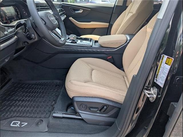 new 2025 Audi Q7 car