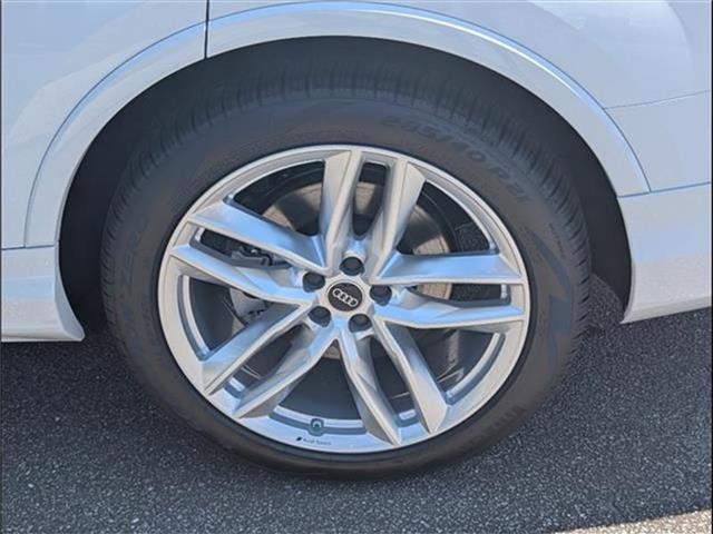 new 2025 Audi Q7 car