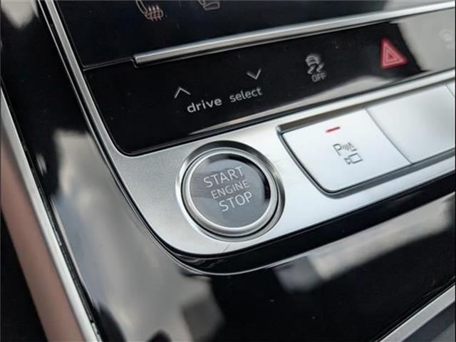 new 2025 Audi Q7 car