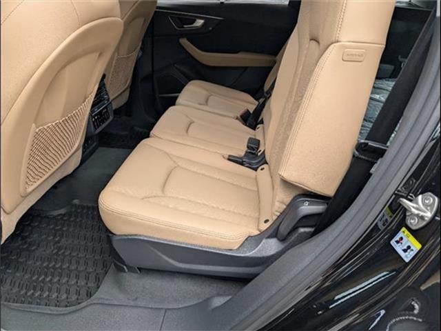 new 2025 Audi Q7 car