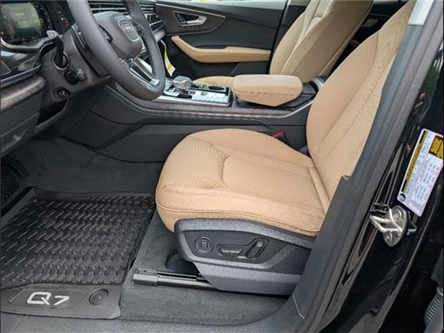 new 2025 Audi Q7 car