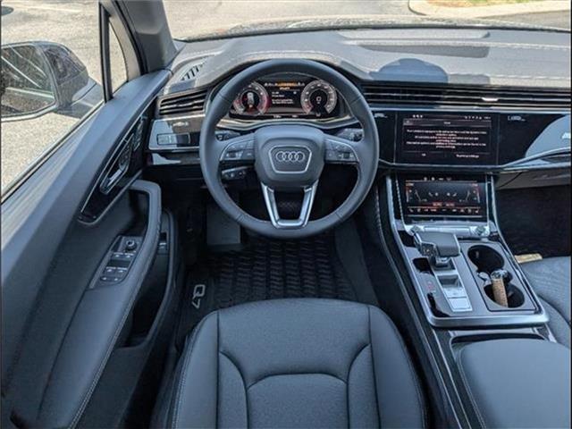 new 2025 Audi Q7 car