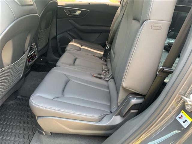 new 2025 Audi Q7 car
