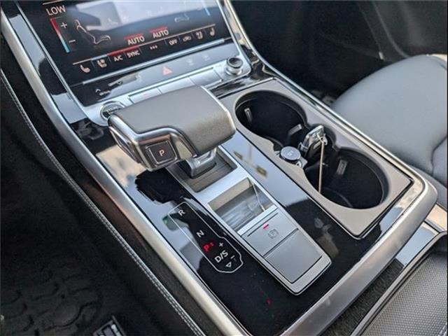 new 2025 Audi Q7 car