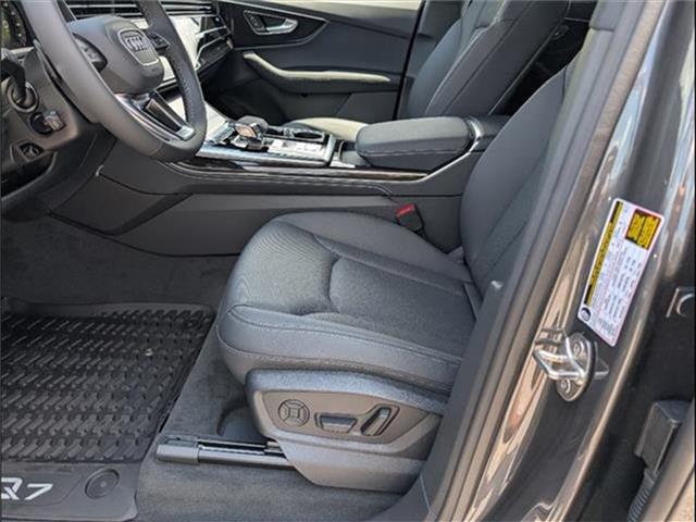 new 2025 Audi Q7 car