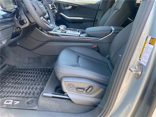 new 2025 Audi Q7 car