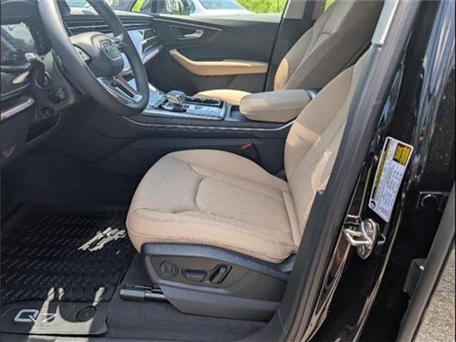 new 2025 Audi Q7 car