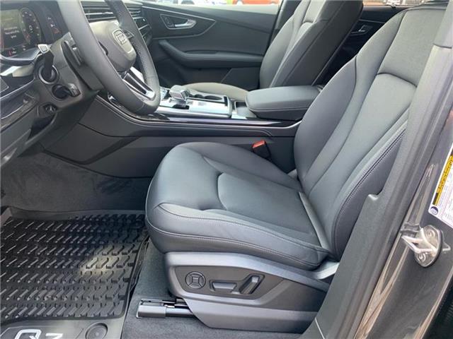 new 2025 Audi Q7 car