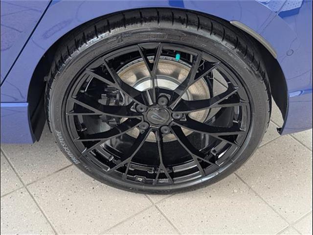 new 2025 Volkswagen Golf R car