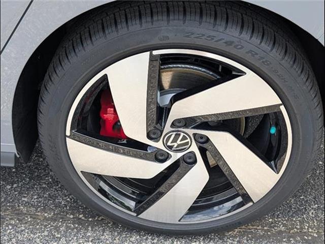 new 2025 Volkswagen Golf GTI car
