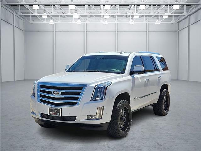 used 2017 Cadillac Escalade car, priced at $27,996