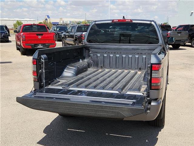new 2025 Nissan Frontier car