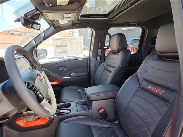 new 2025 Nissan Frontier car