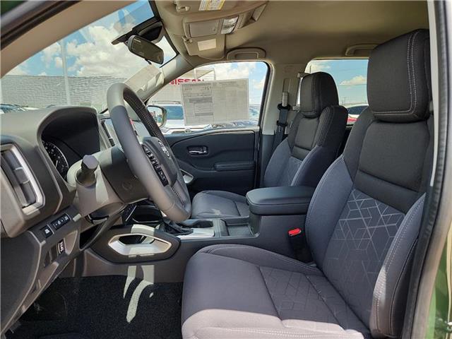 new 2025 Nissan Frontier car