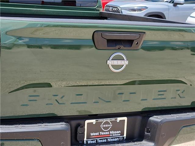 new 2025 Nissan Frontier car