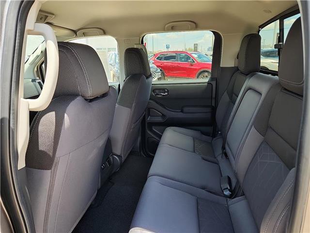 new 2025 Nissan Frontier car