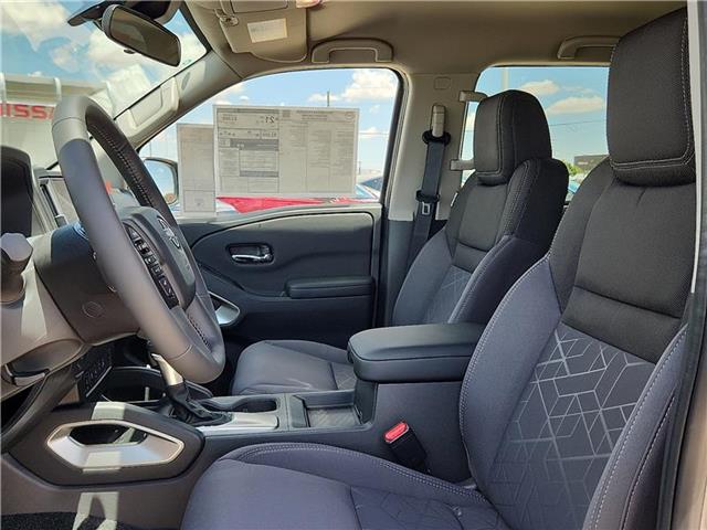 new 2025 Nissan Frontier car