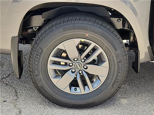 new 2025 Nissan Frontier car