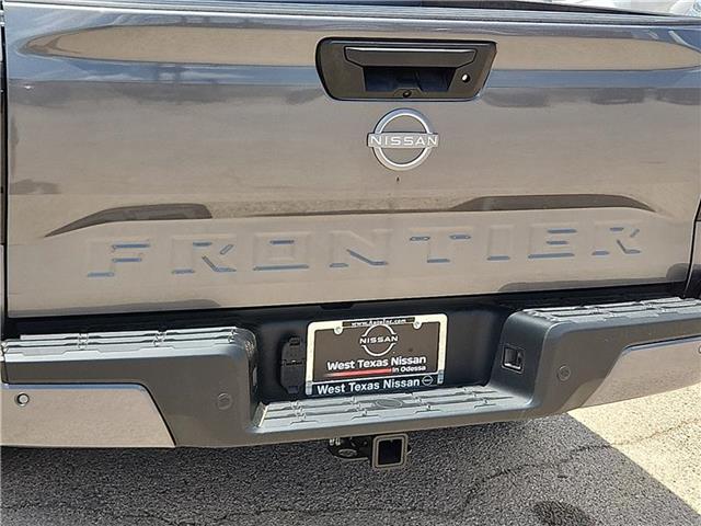 new 2025 Nissan Frontier car