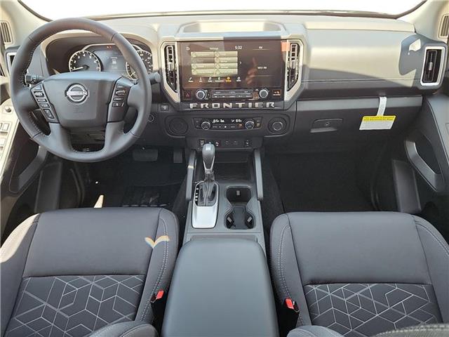 new 2025 Nissan Frontier car