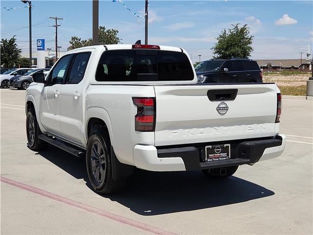new 2025 Nissan Frontier car